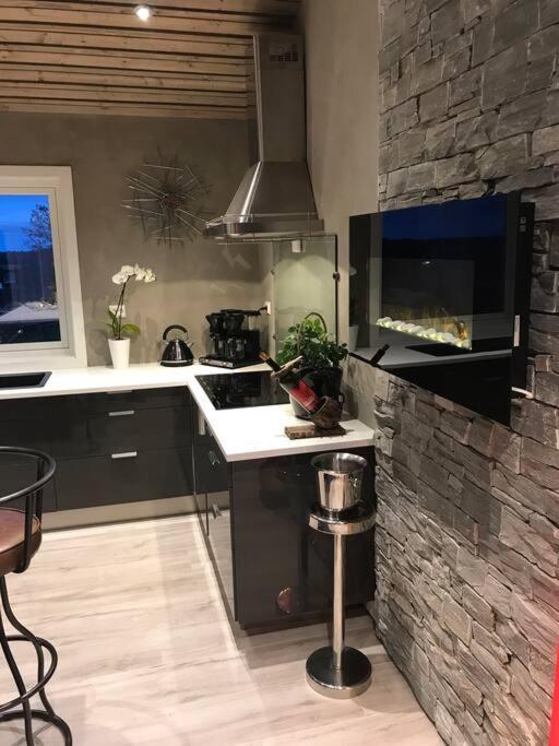 Topp Moderne Suite. Larvik Exterior foto